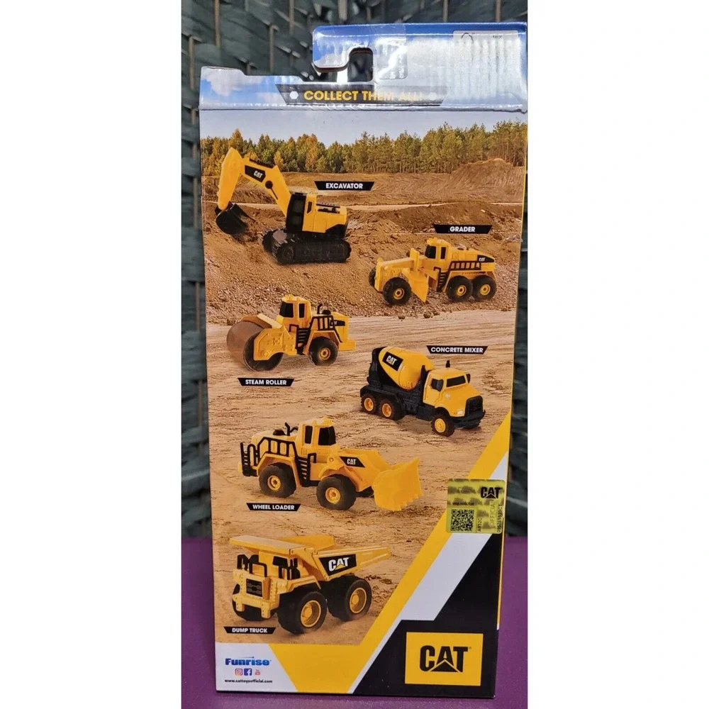 Caterpillar Construction Vehicles Die Cast Metal‎ 3-Pack Item #82253 Brand New